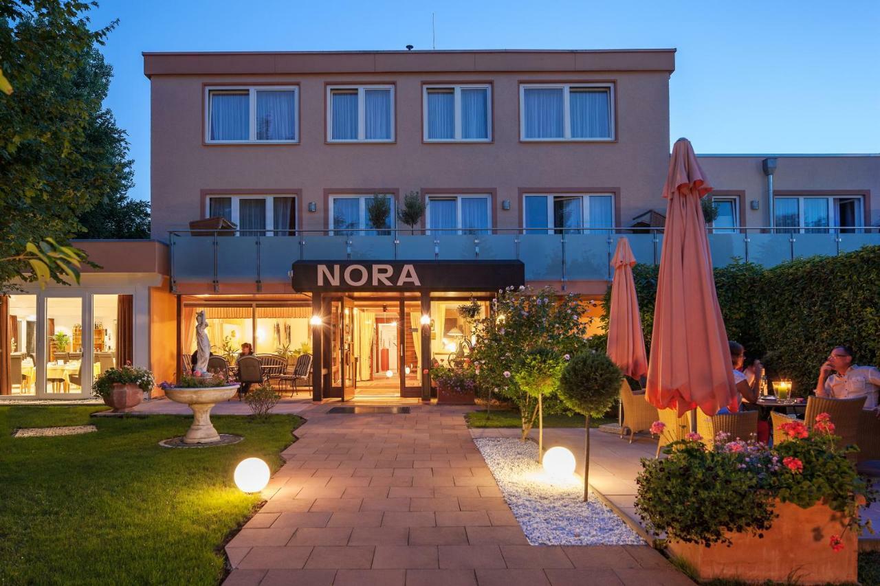 Hotel Nora Bad Krozingen Exterior photo